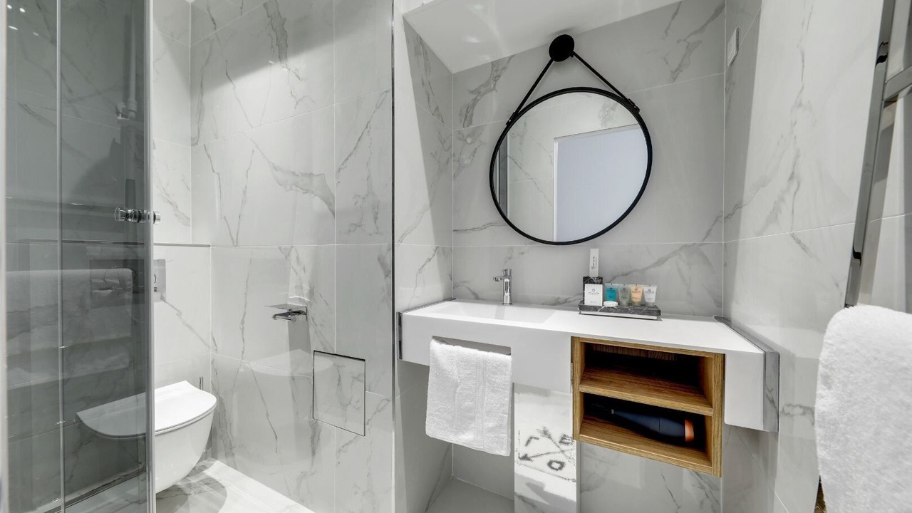 Photo of Bathroom in Saint-Merri