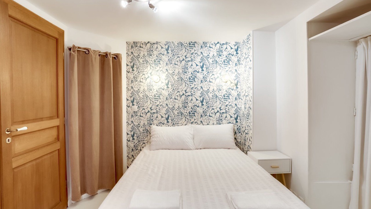 Photo of Bedroom in Enfants-Rouges