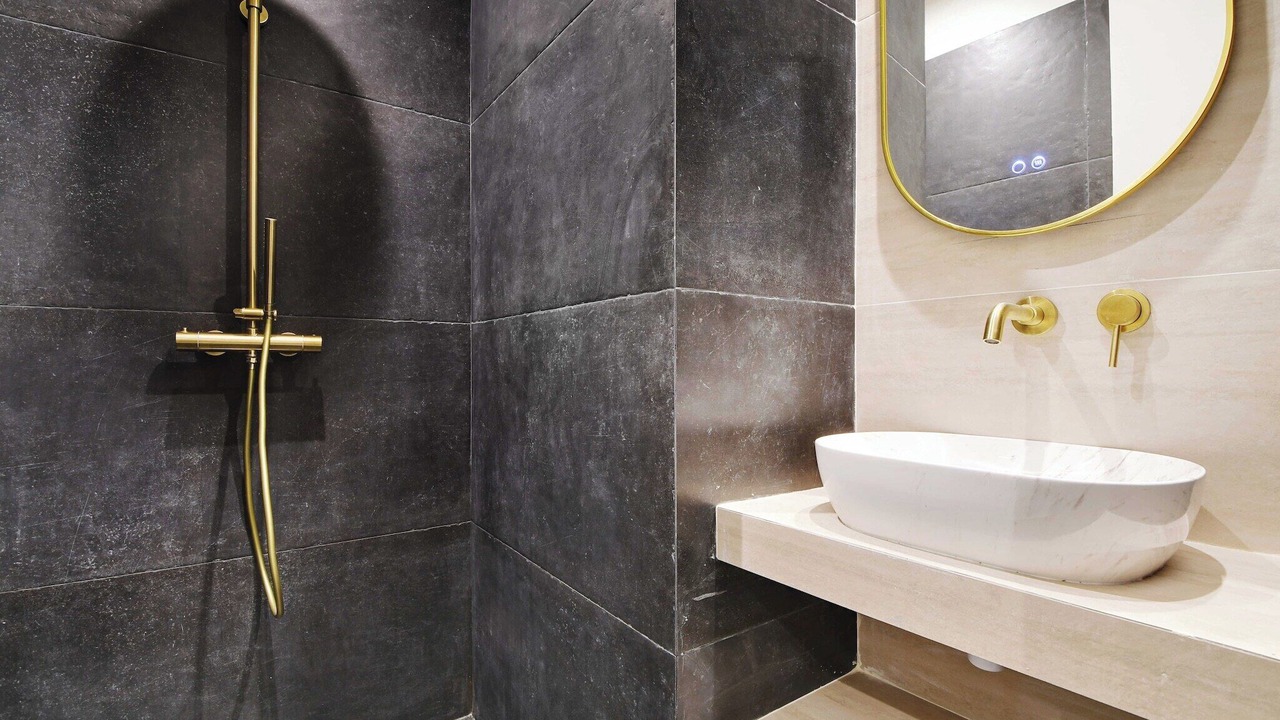 Photo of Bathroom in Arsenal