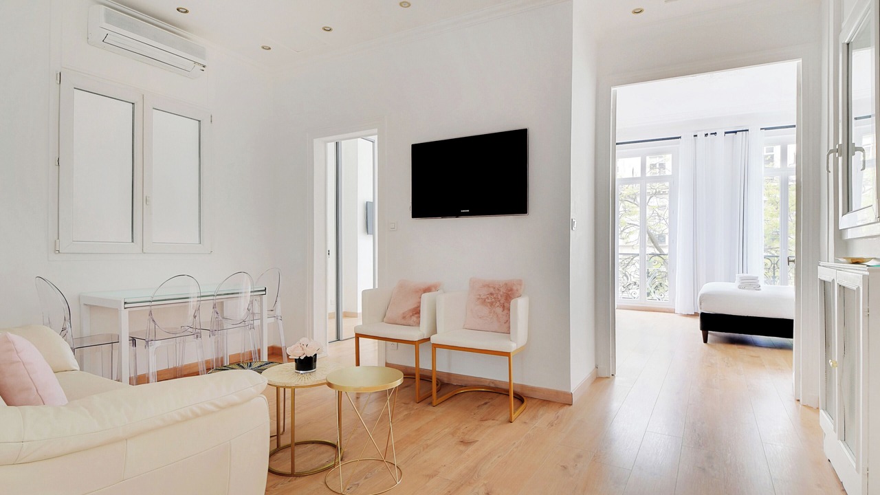 Photo of Livingroom in Hopital Saint-Louis