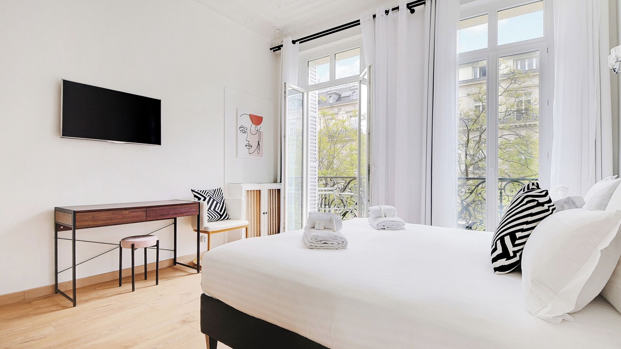 Photo of Bedroom in Hopital Saint-Louis