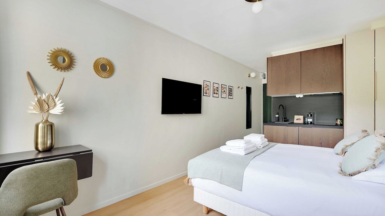 Photo of Bedroom in Meudon-la-Foret