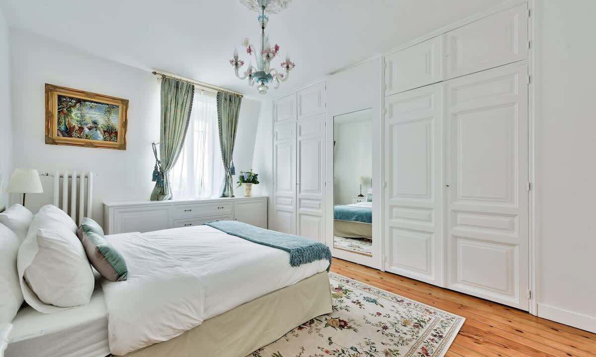 Photo of Bedroom in Porte-Dauphine