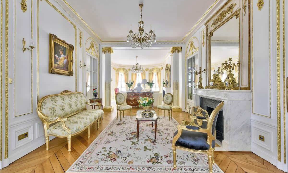 Photo of Others in Porte-Dauphine