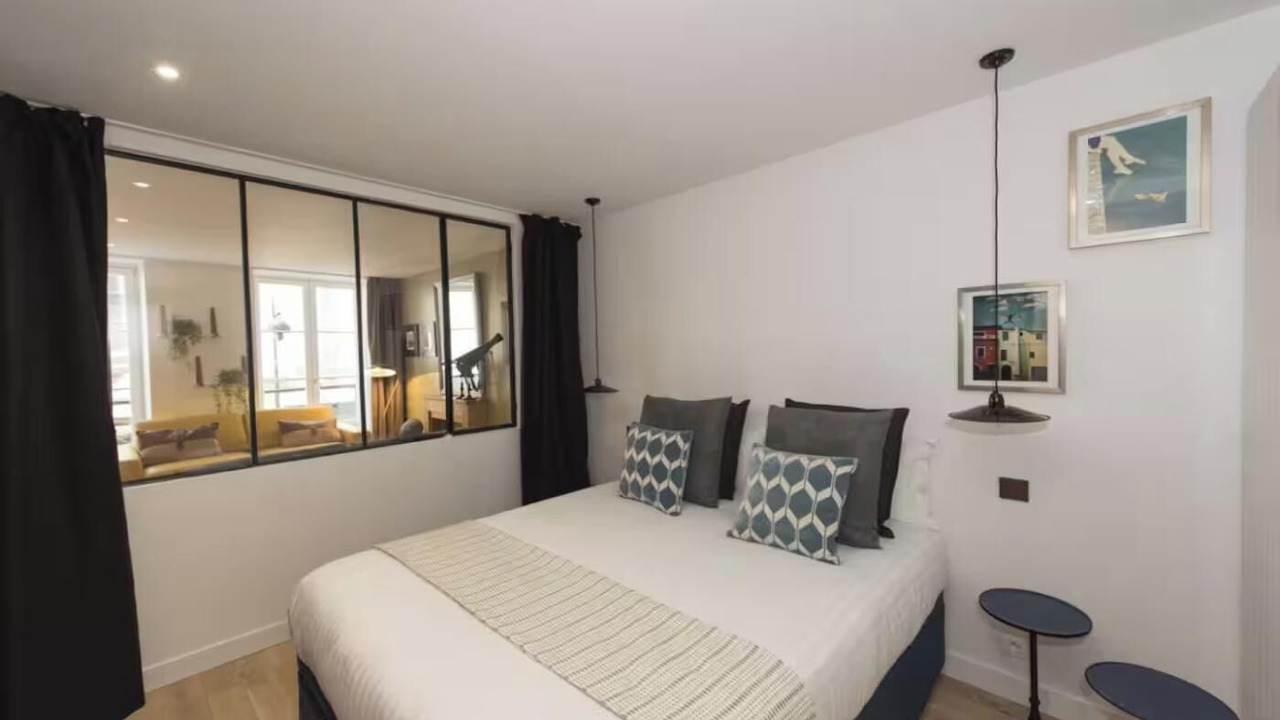 Photo of Bedroom in Arts-et-Metiers