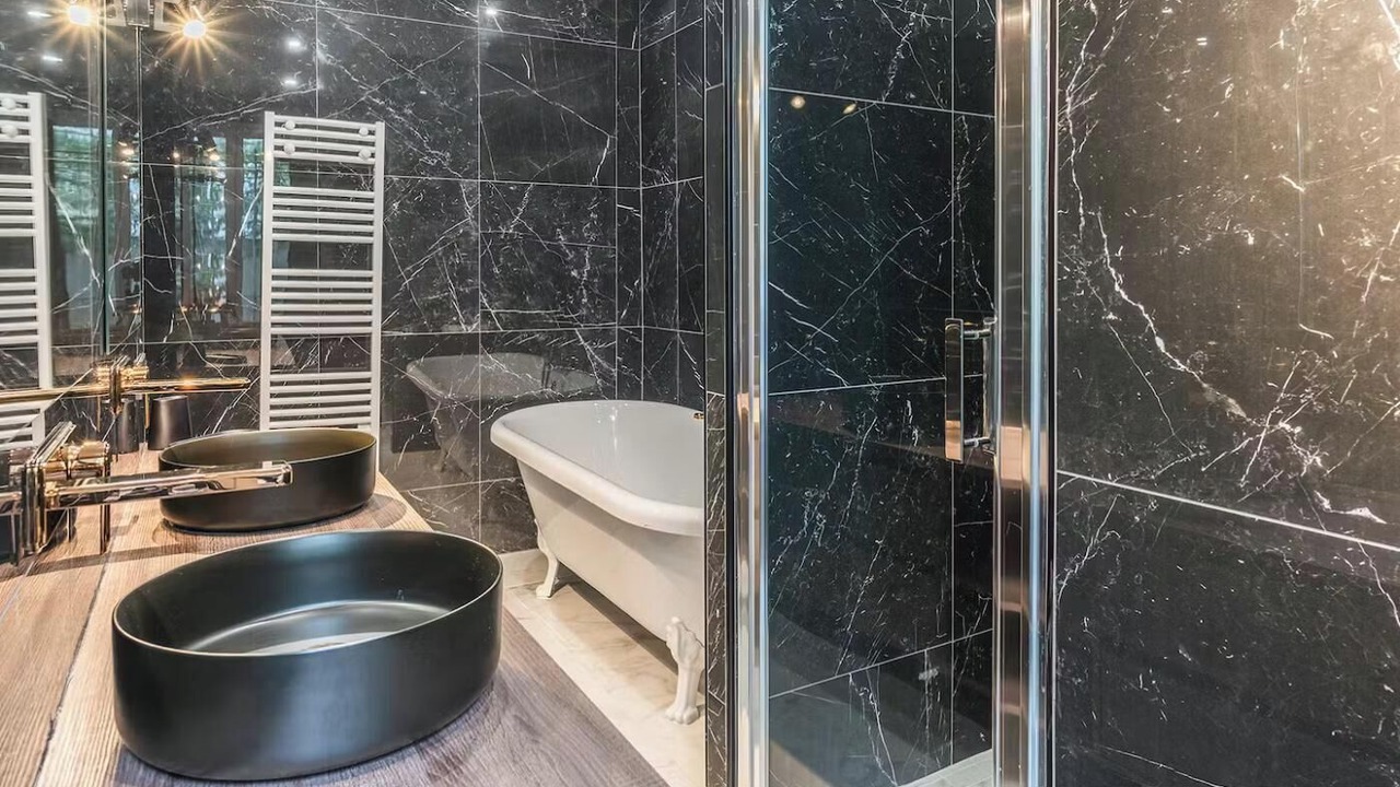 Photo of Bathroom in Enfants-Rouges