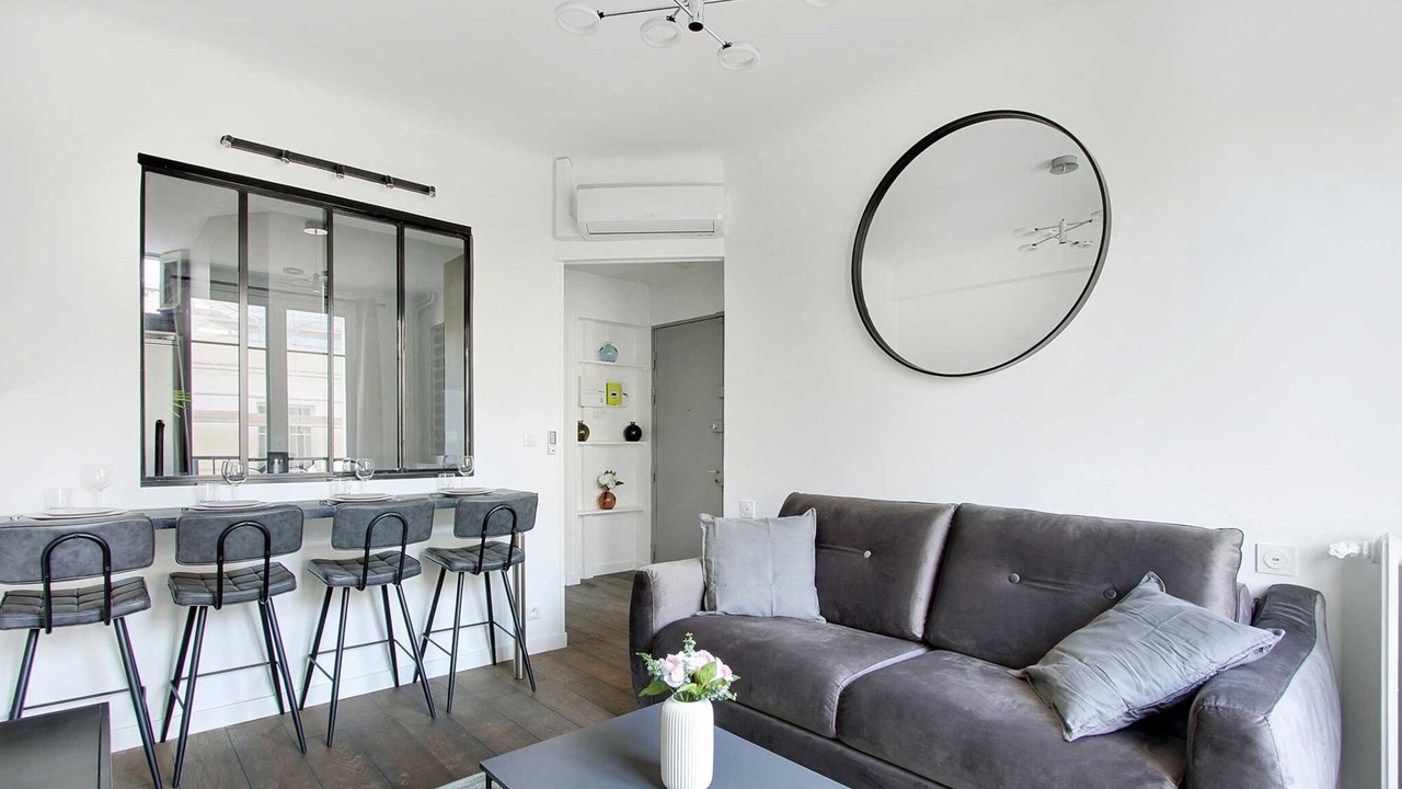 Photo of Livingroom in Archives