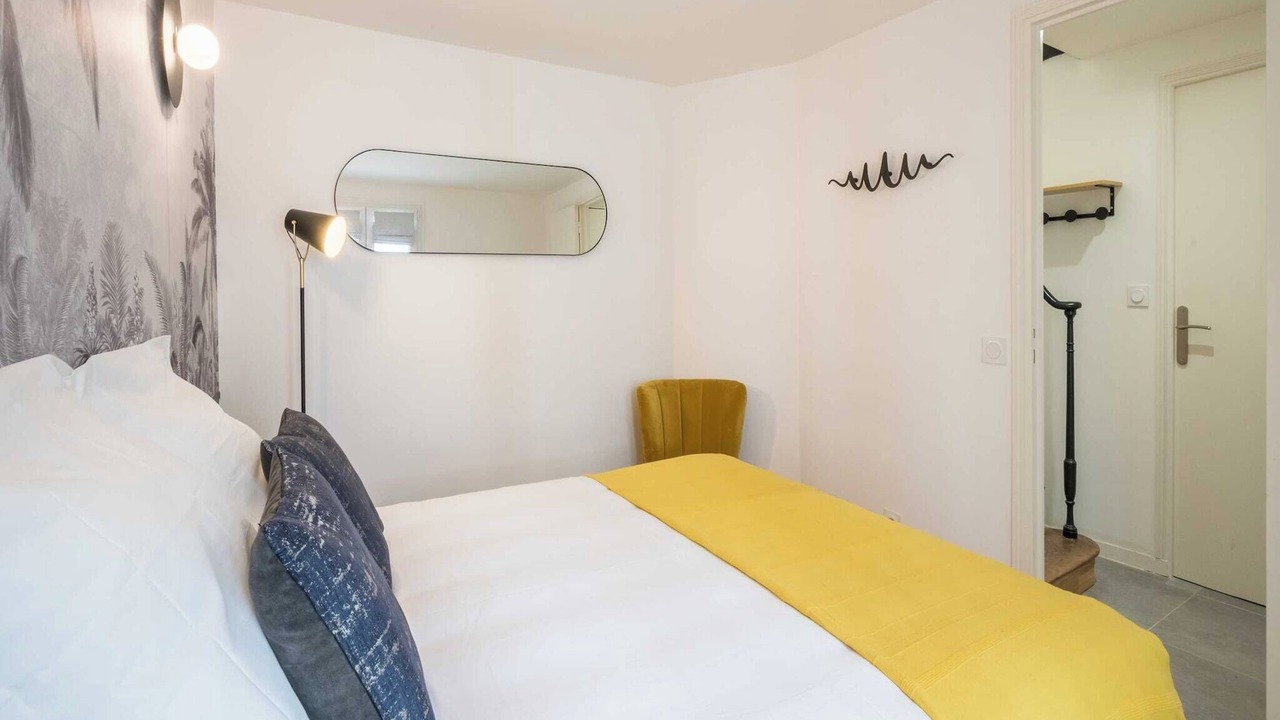 Photo of Bedroom in Belleville