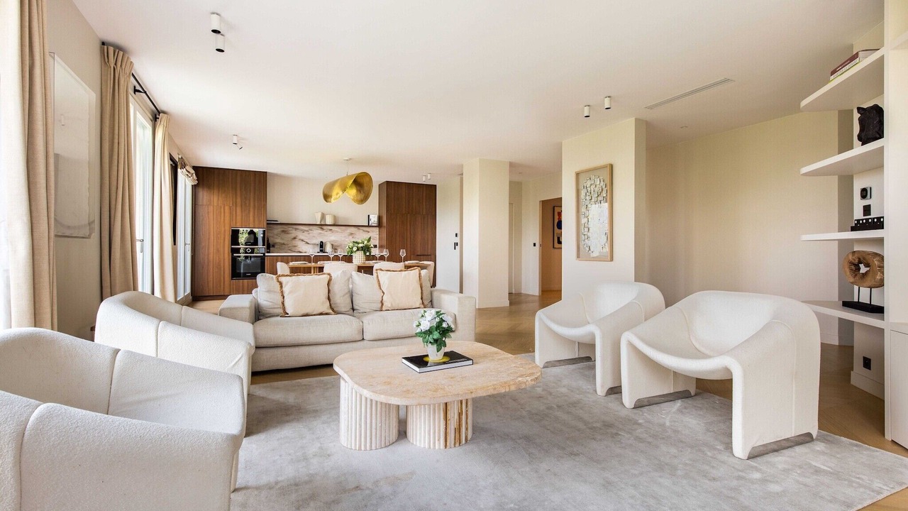 Photo of Livingroom in Chaillot