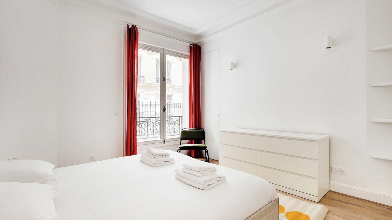 Photo of Bedroom in Chaillot