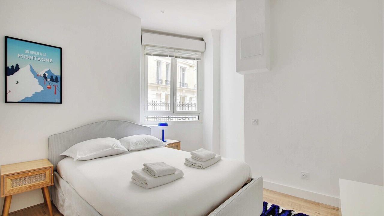 Photo of Bedroom in Chaillot