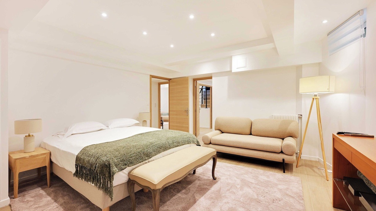 Photo of Bedroom in 16th Arrondissement