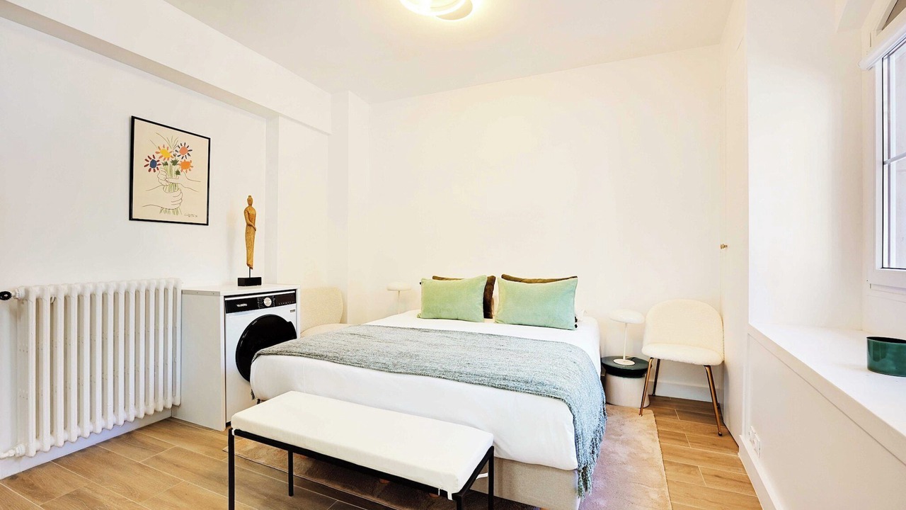Photo of Bedroom in 16th Arrondissement