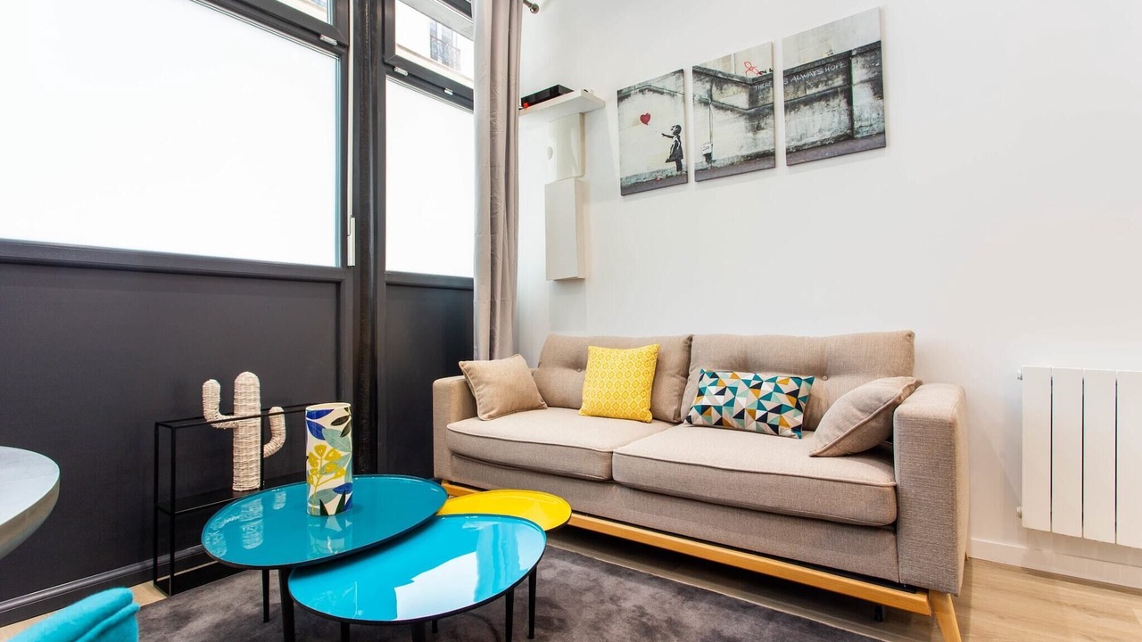 Photo of Livingroom in Quartier de la Folie-Mericourt