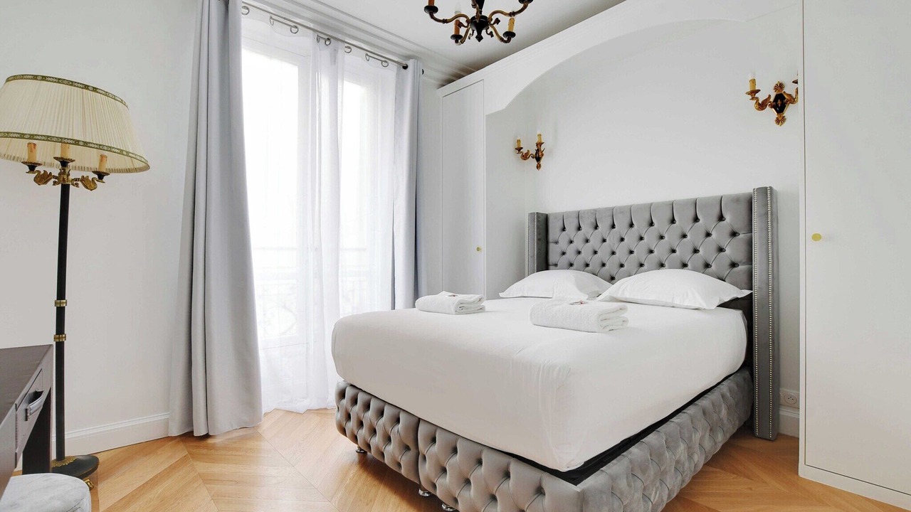Photo of Bedroom in Chaillot