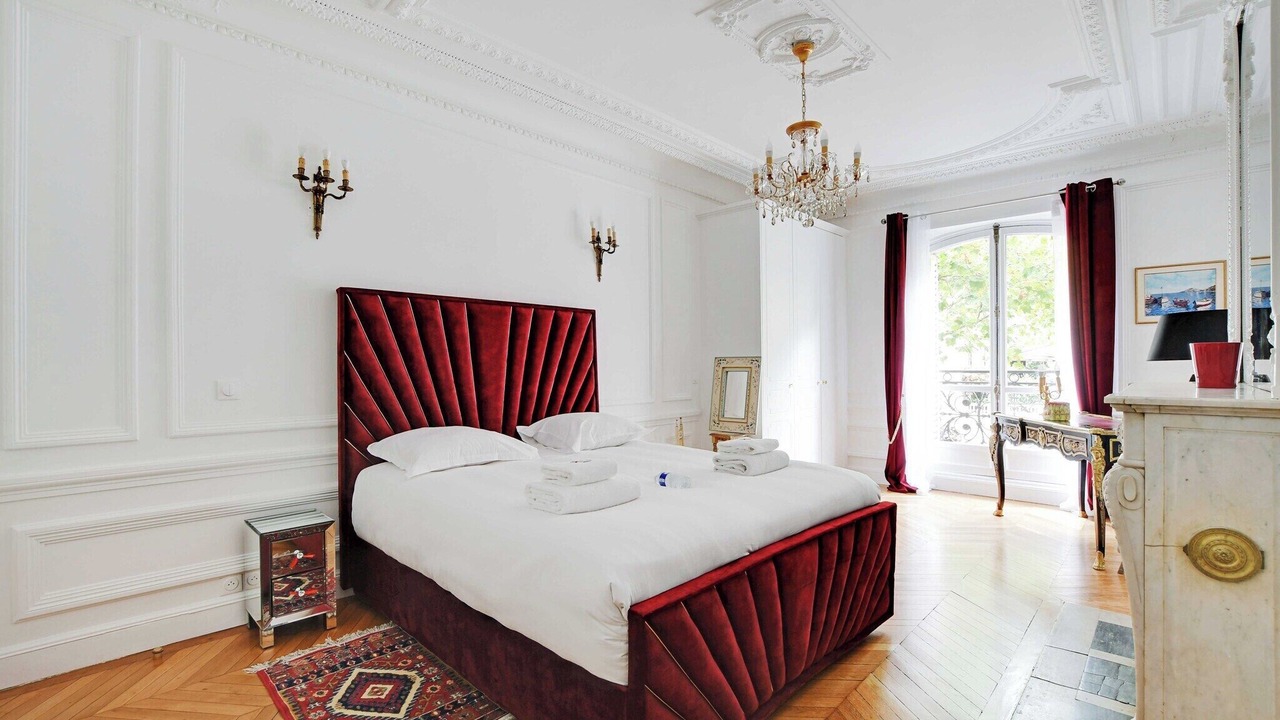 Photo of Bedroom in Chaillot