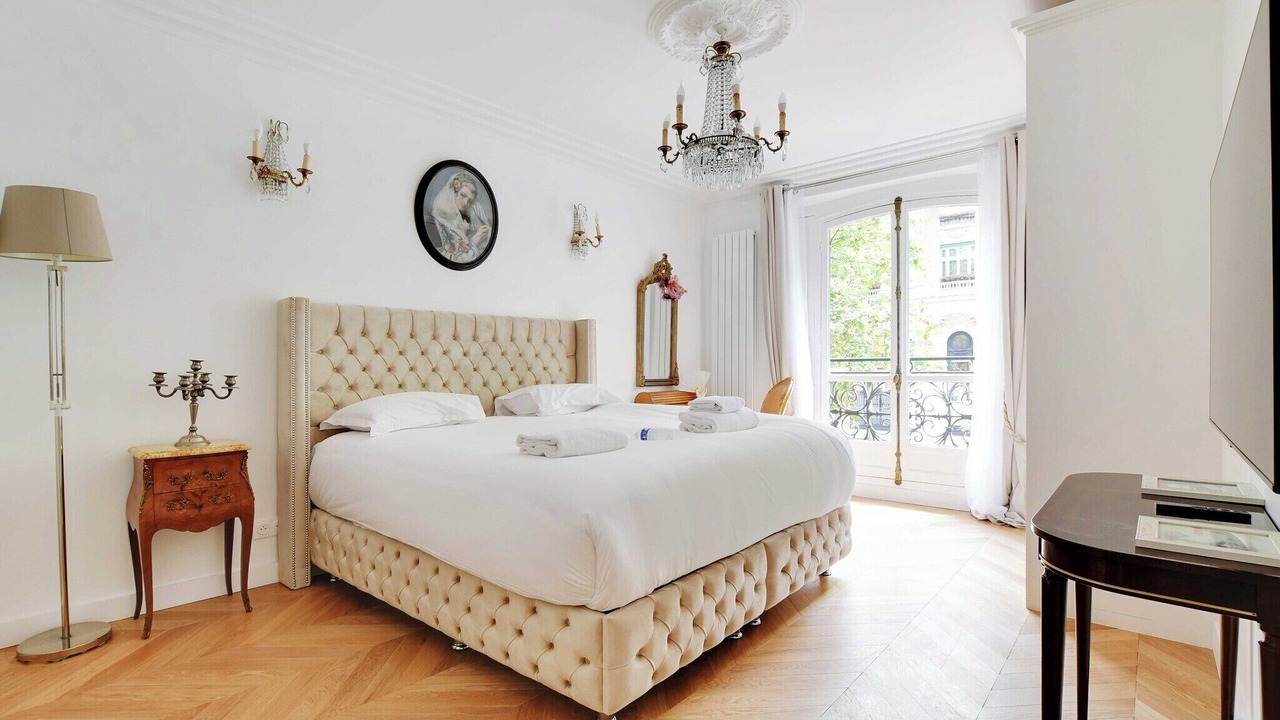 Photo of Bedroom in Chaillot
