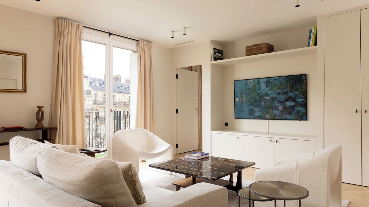 Photo of Livingroom in Chaillot