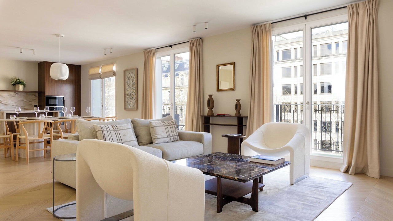 Photo of Livingroom in Chaillot