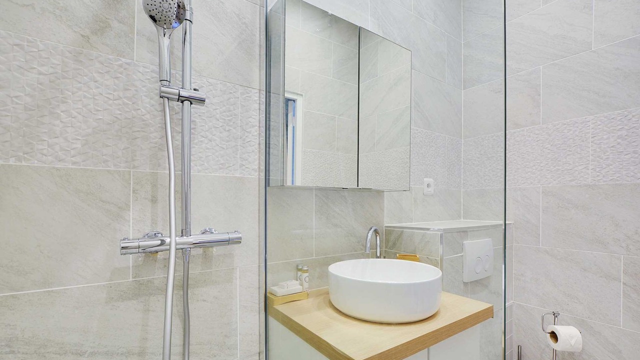 Photo of Bathroom in Charonne