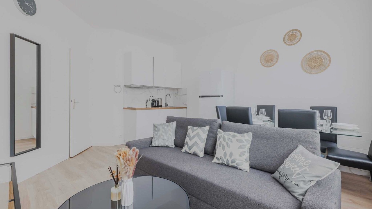 Photo of Livingroom in Levallois-Perret