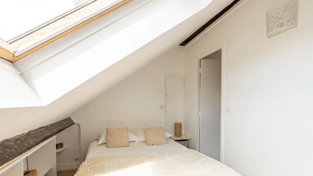 Photo of Bedroom in Sorbonne