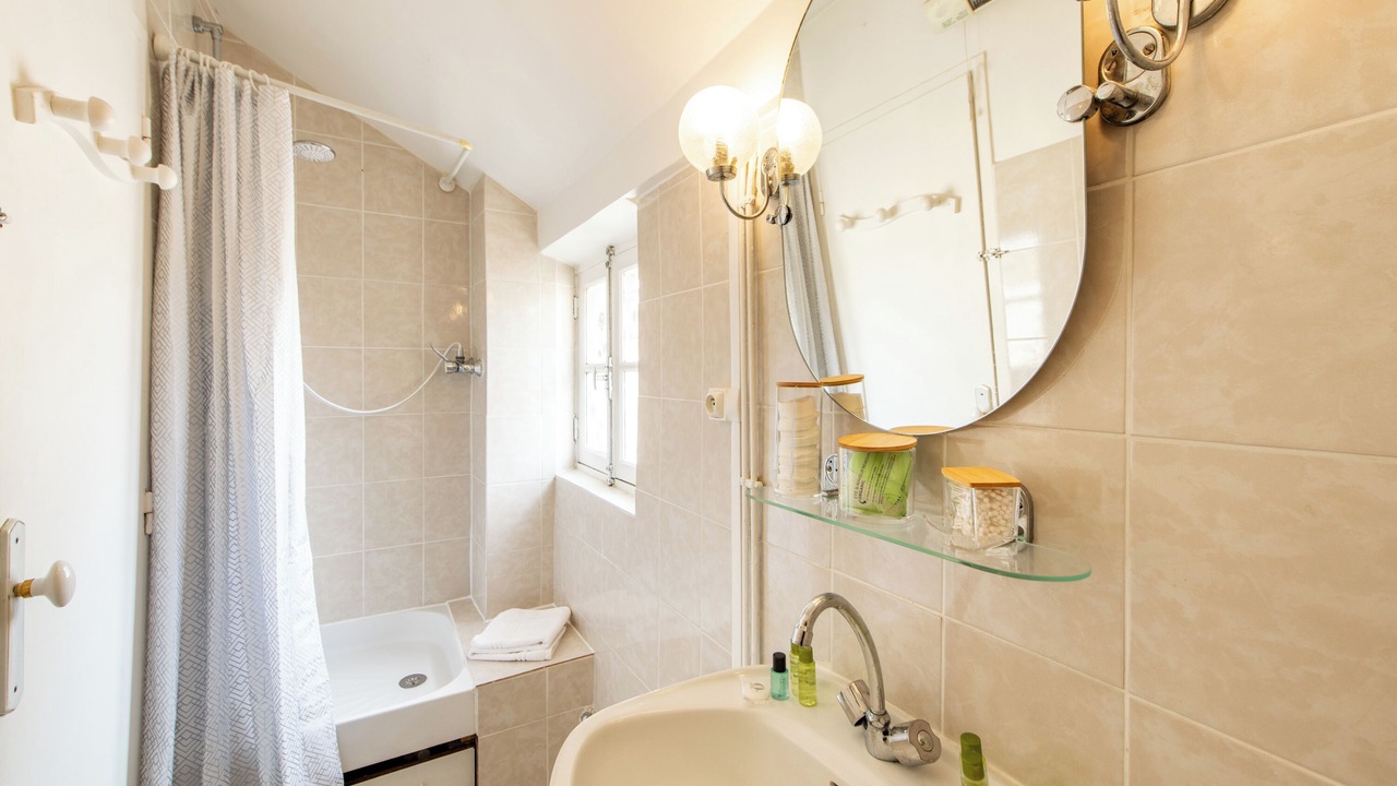 Photo of Bathroom in Sorbonne