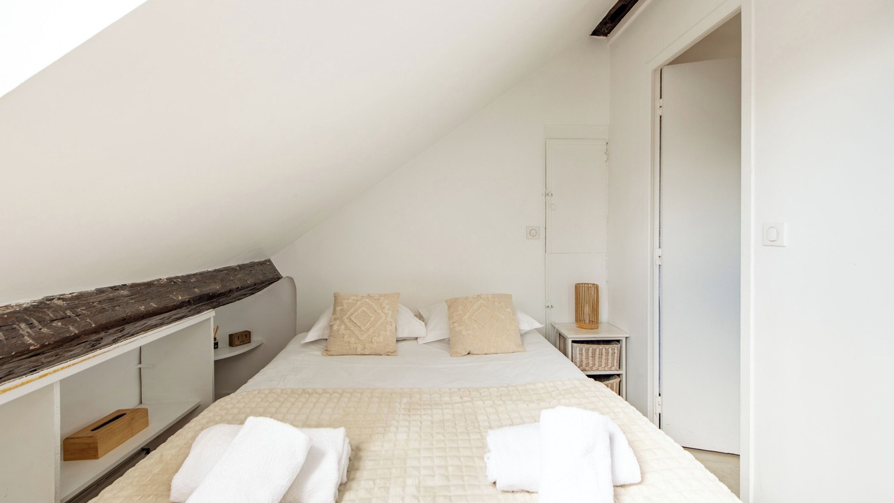Photo of Bedroom in Sorbonne