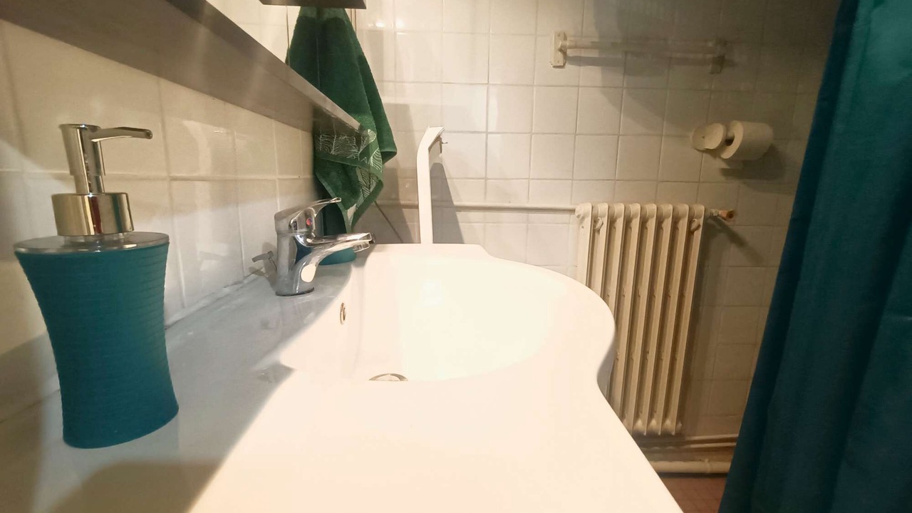 Photo of Bathroom in Thiais