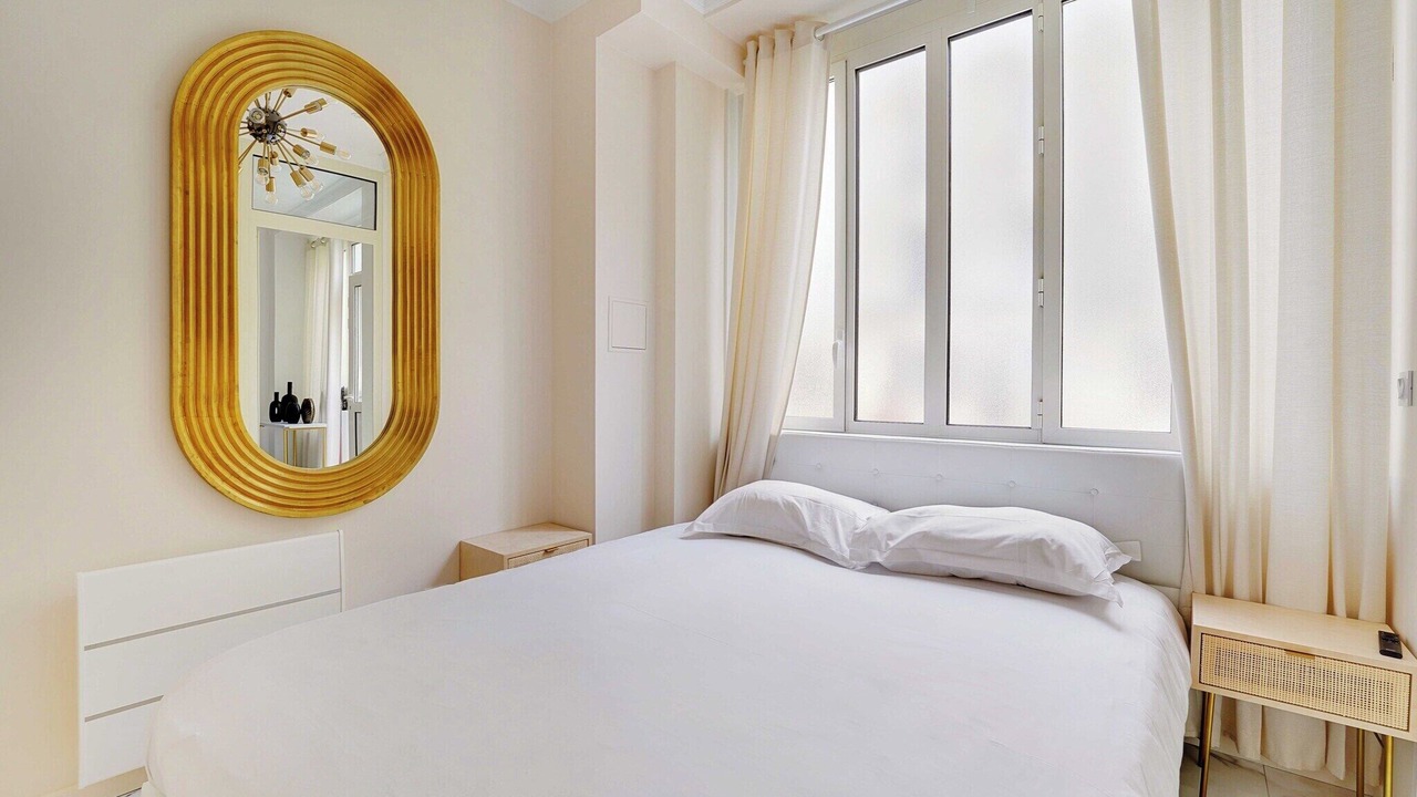 Photo of Bedroom in Chaillot