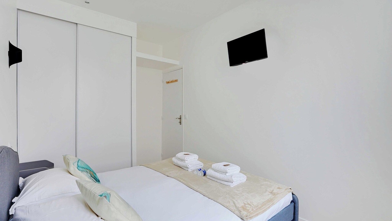Photo of Bedroom in Levallois-Perret