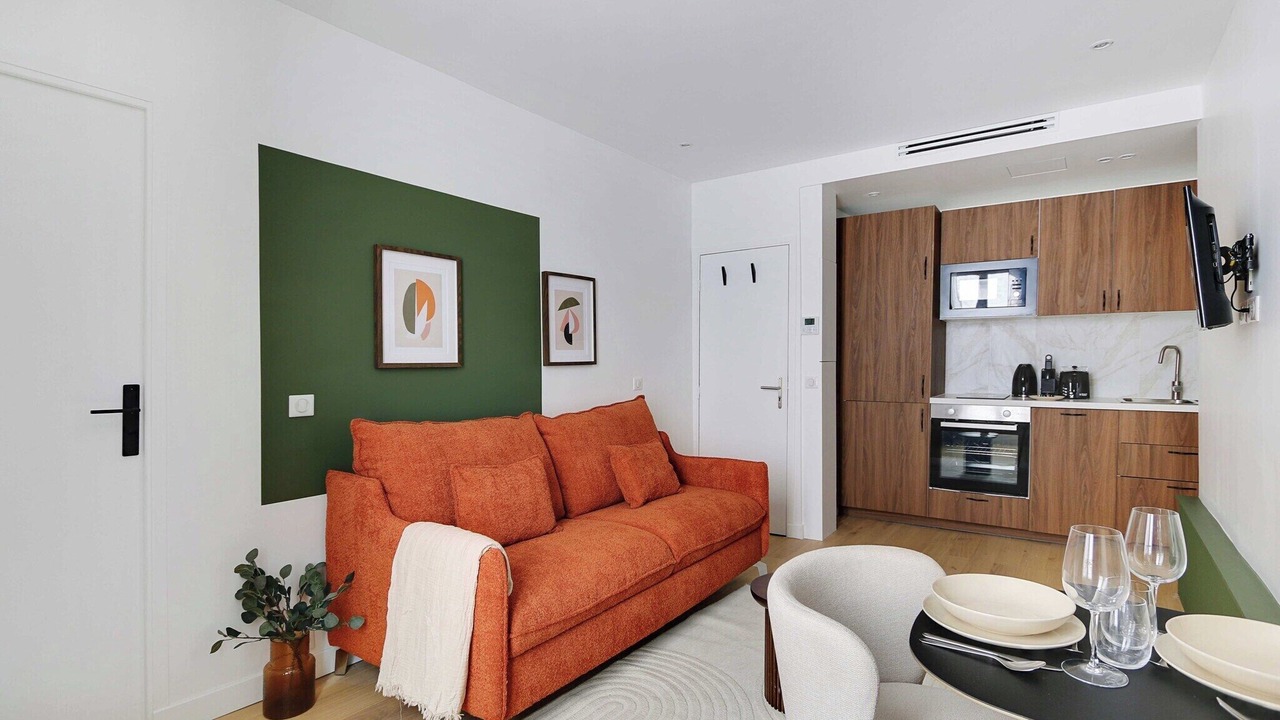 Photo of Livingroom in Clignancourt
