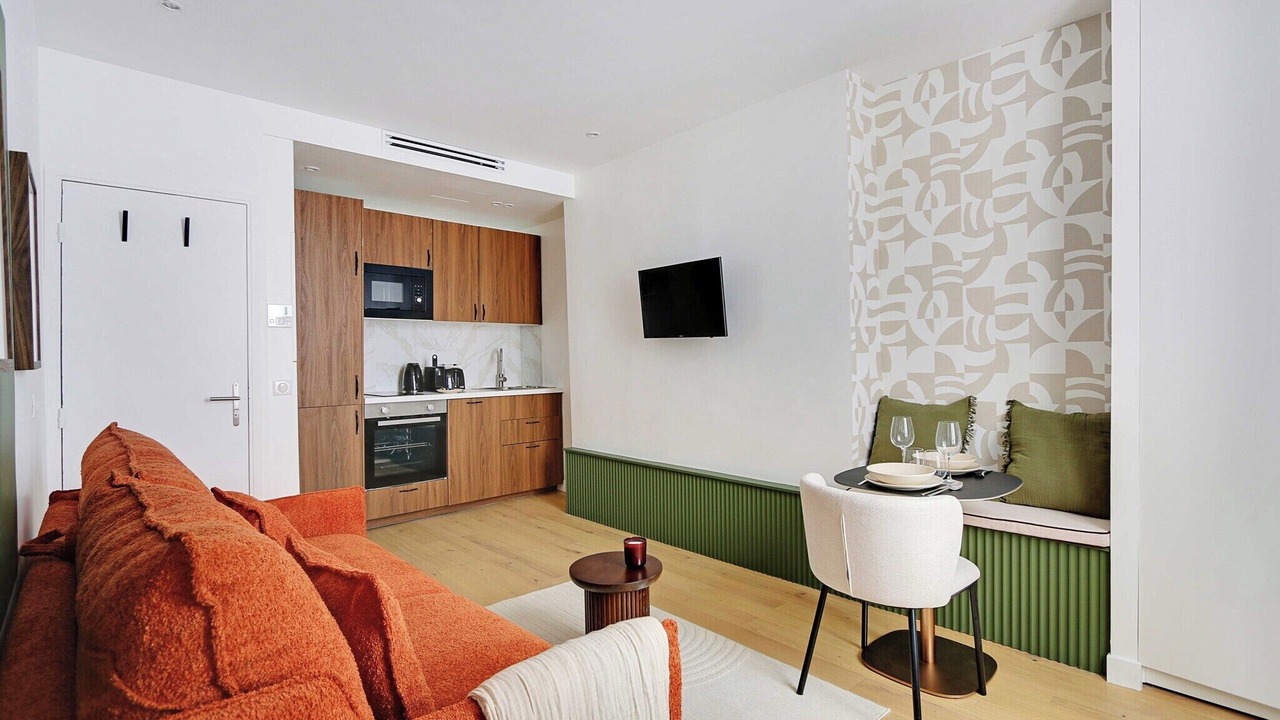 Photo of Livingroom in Clignancourt