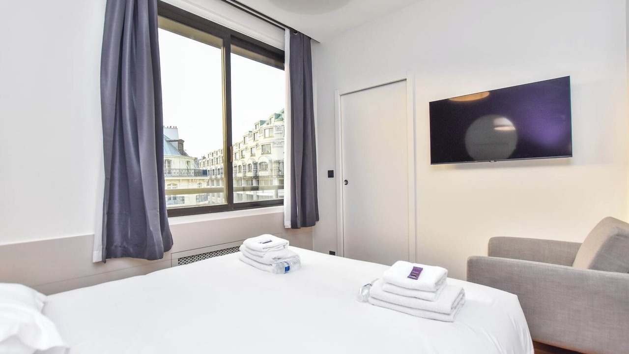 Photo of Bedroom in Chaussee-d'Antin