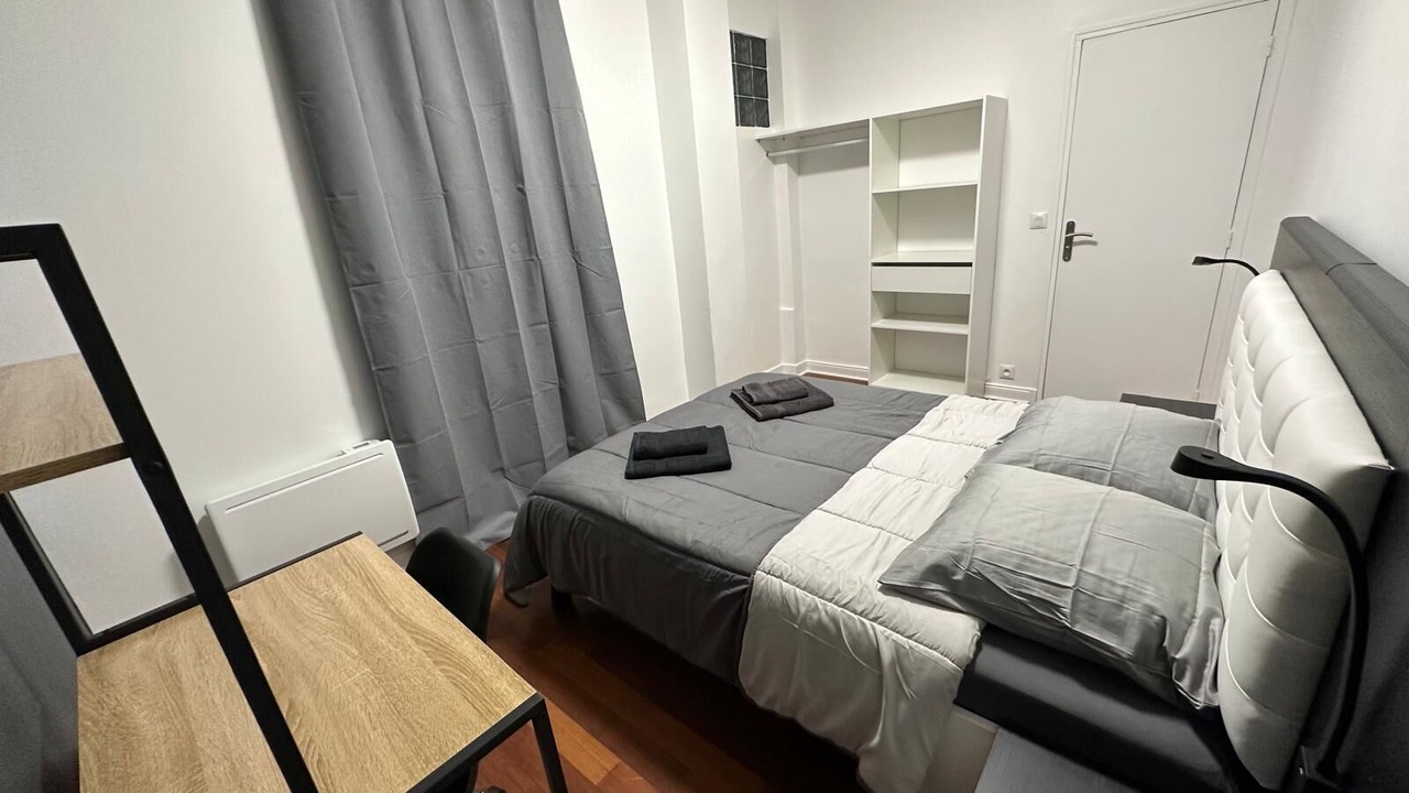 Photo of Bedroom in Les Pavillons-sous-Bois