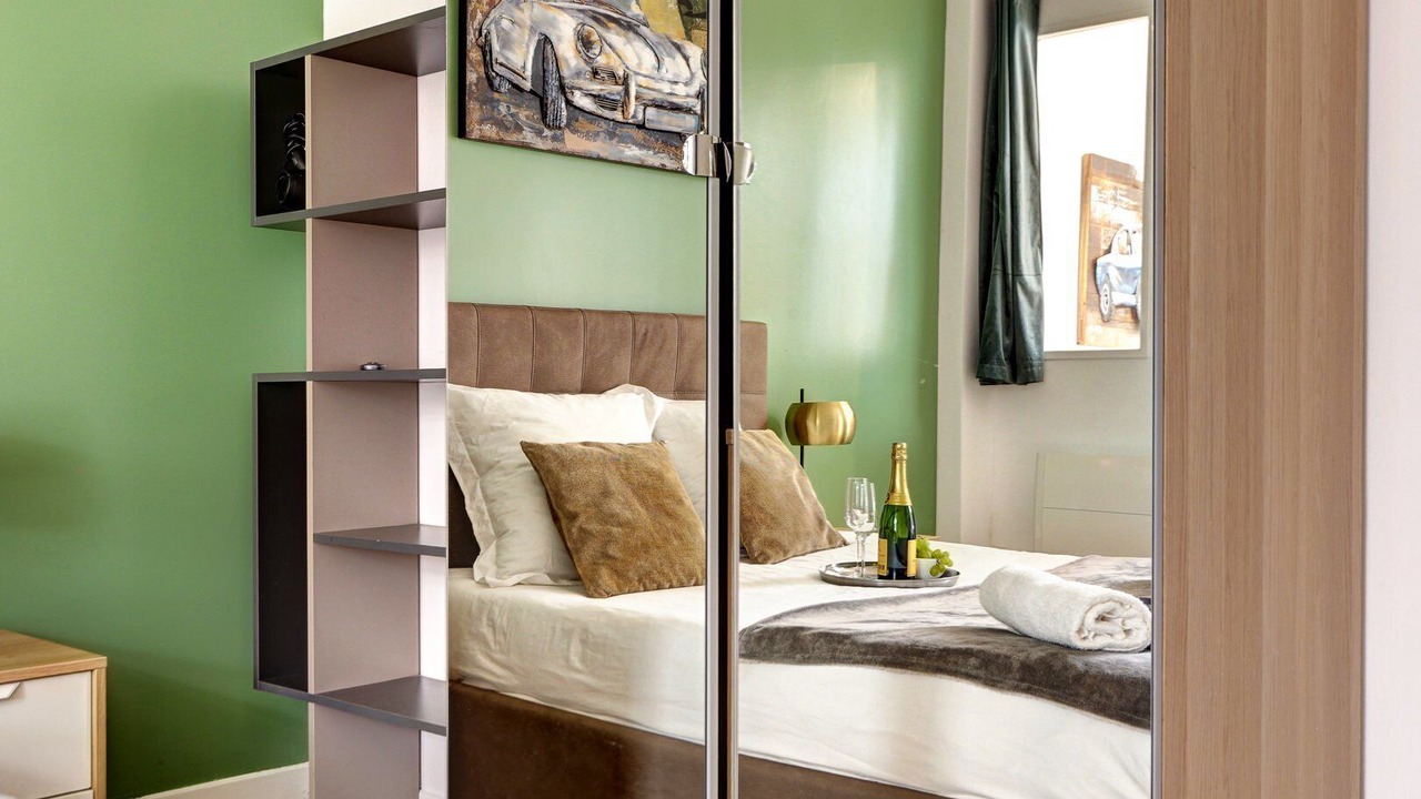 Photo of Bedroom in Quartier de la Folie-Mericourt