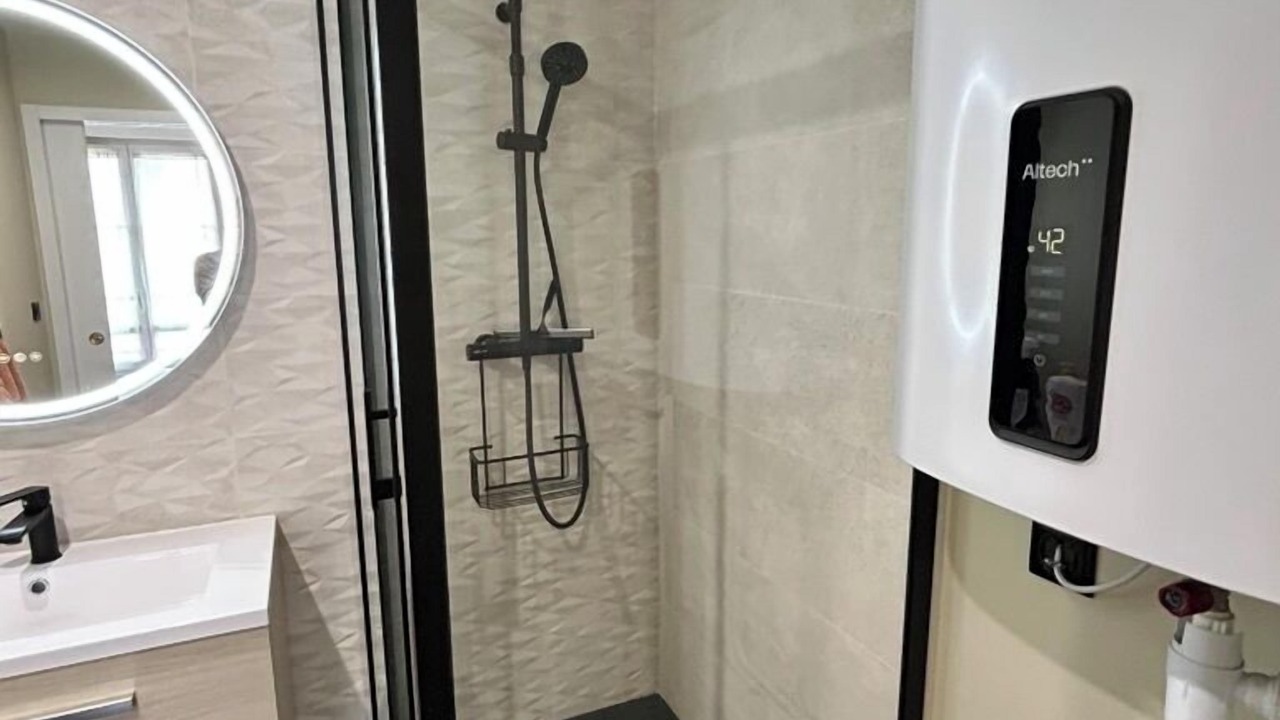 Photo of Bathroom in Noisy-le-Grand