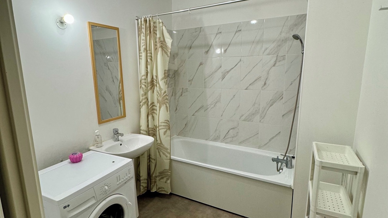 Photo of Bathroom in Drancy