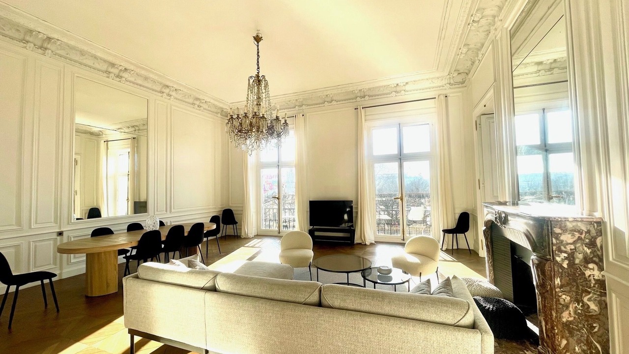 Photo of Livingroom in Quartier de la Place-Vendome