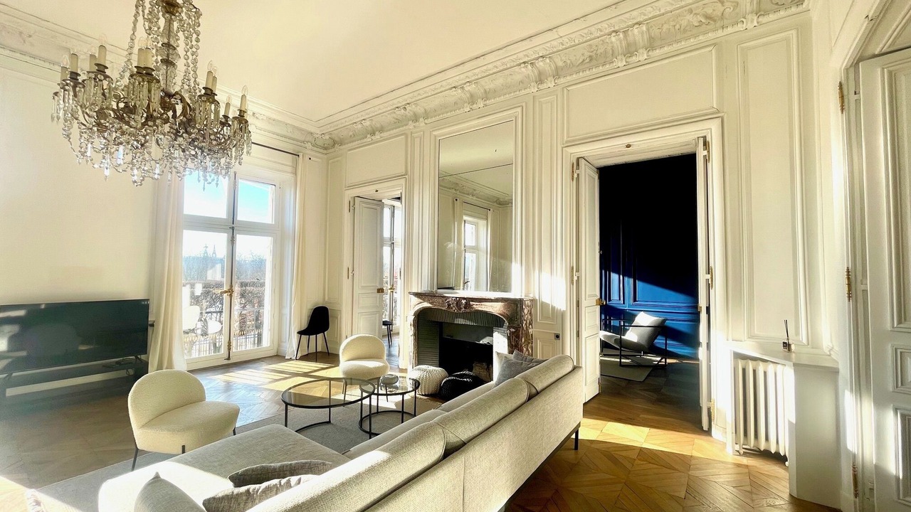 Photo of Livingroom in Quartier de la Place-Vendome