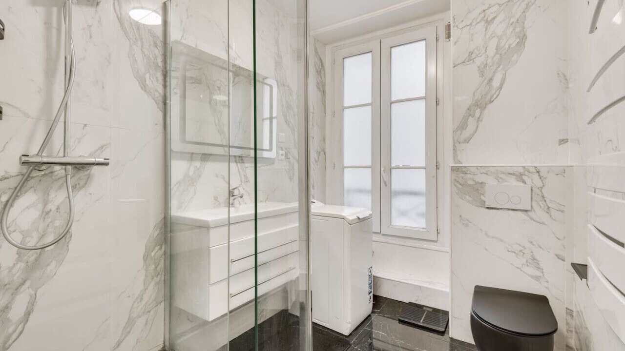 Photo of Bathroom in Batignolles