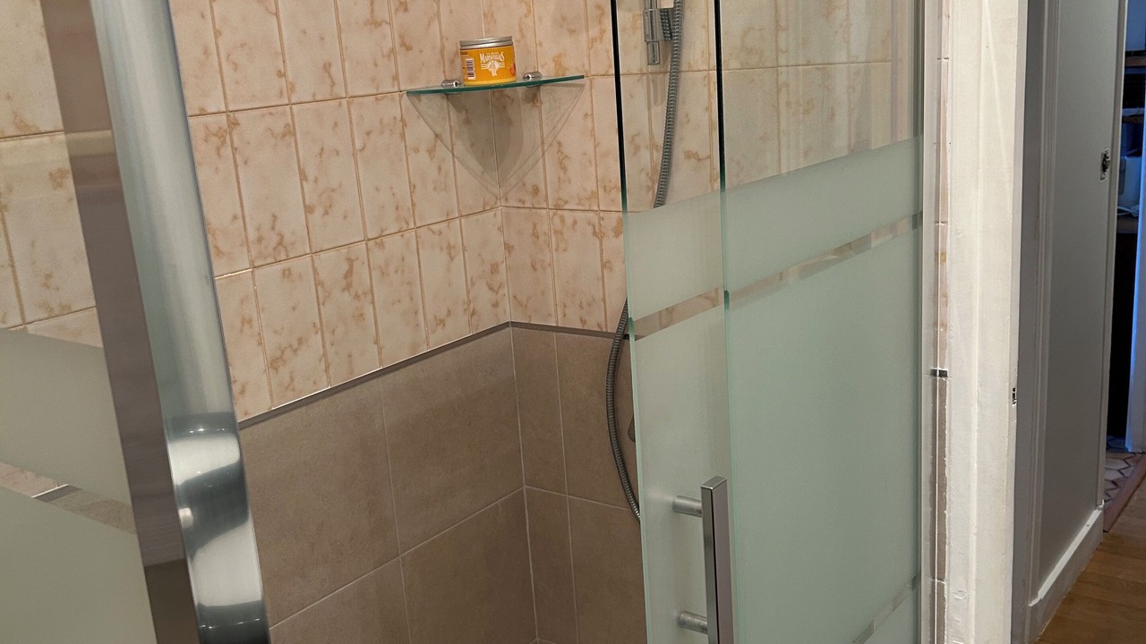 Photo of Bathroom in Bercy