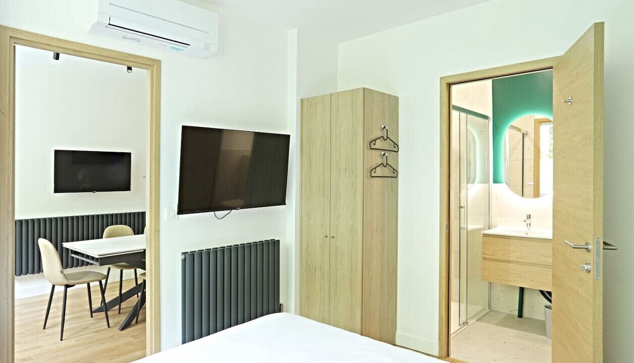 Photo of Bedroom in Quartier Saint-Ambroise
