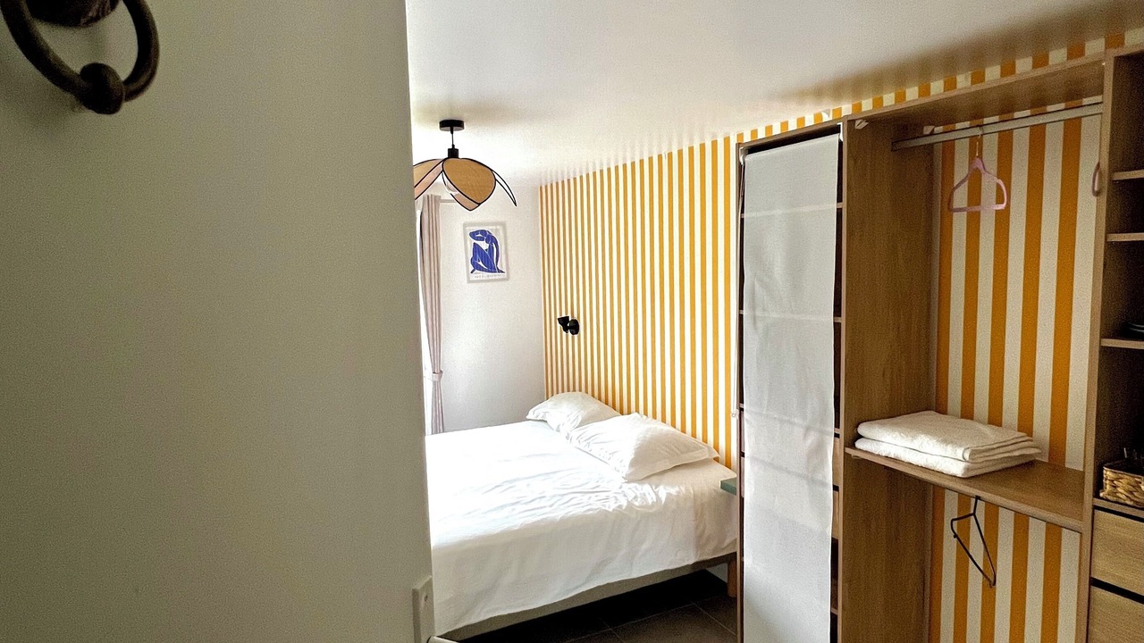 Photo of Bedroom in Chelles
