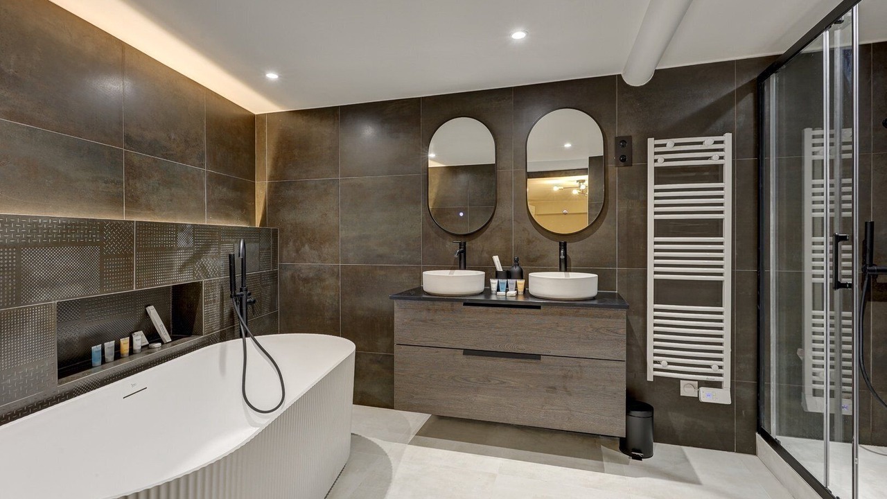 Photo of Bathroom in Saint-Lambert