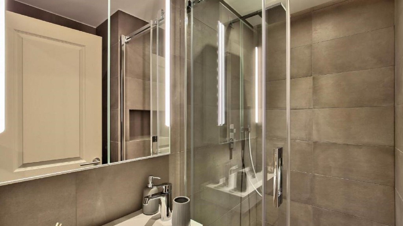 Photo of Bathroom in Notre-Dame-des-Champs