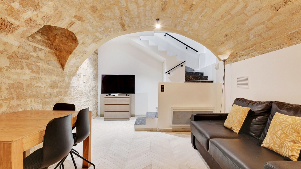 Photo of Livingroom in Quartier de la Place-Vendome