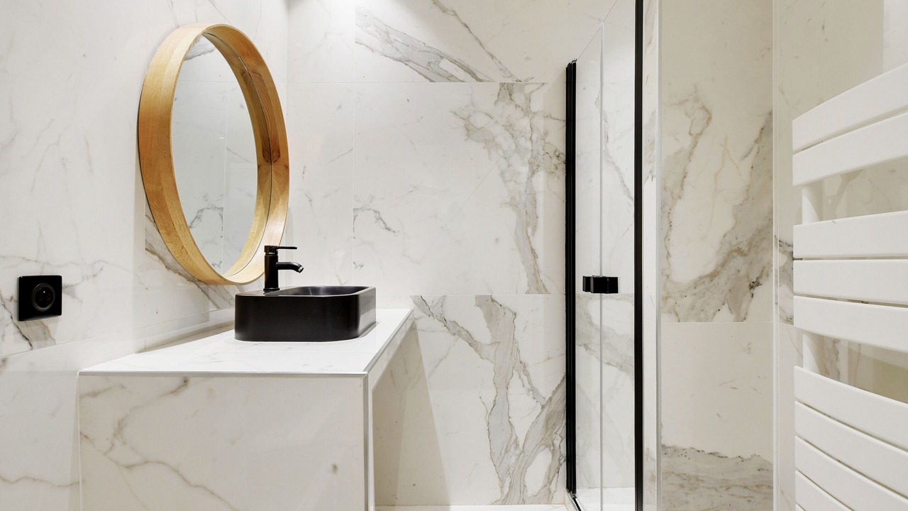 Photo of Bathroom in Quartier de la Place-Vendome