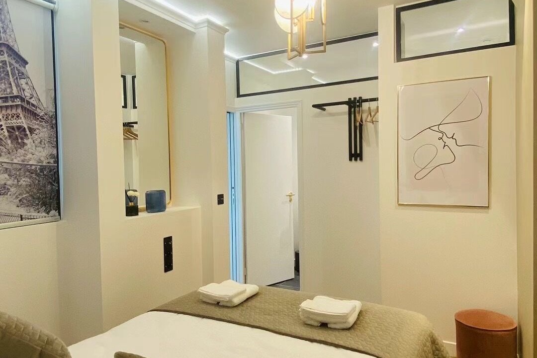 Photo of Bedroom in Asnieres-sur-Seine
