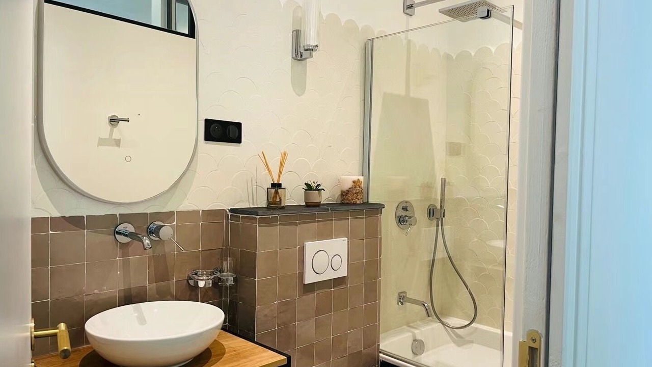 Photo of Bathroom in Asnieres-sur-Seine
